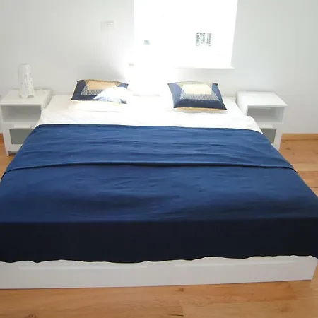 With Free Parking Apartmán