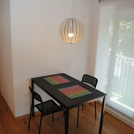 With Free Parking Apartamento