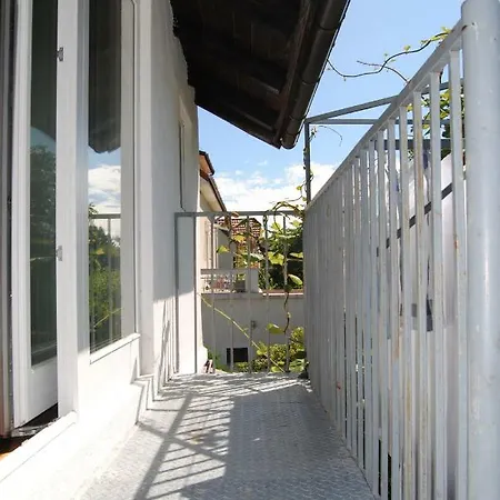 Apartamento With Free Parking Liubliana